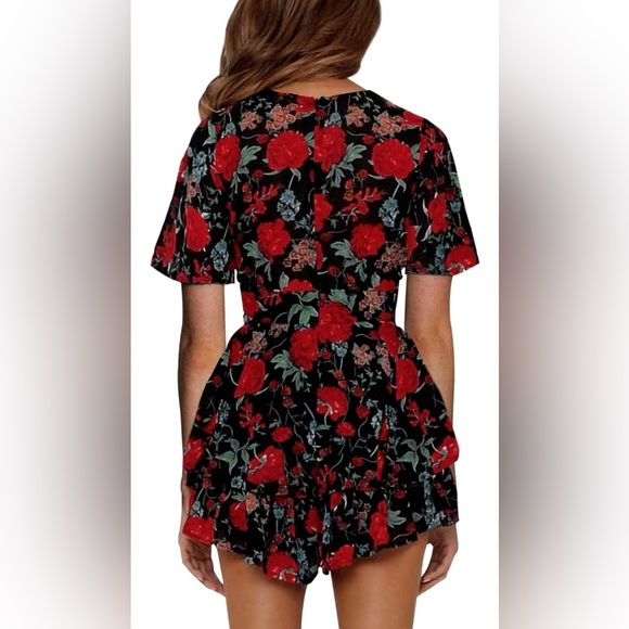 Romantic Rose Romper - Picture 2 of 9
